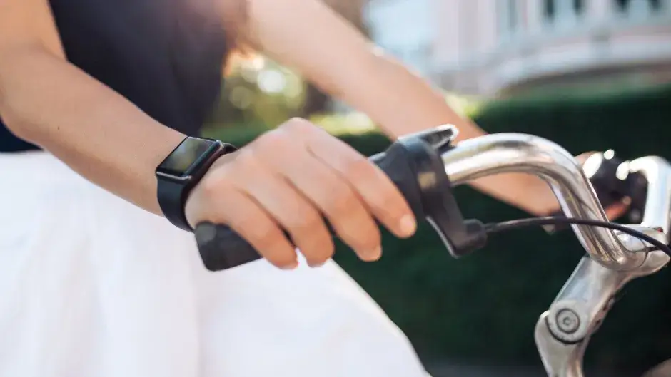 Najlepsze smartwatche na rower: wybierz idealny zegarek dla siebie