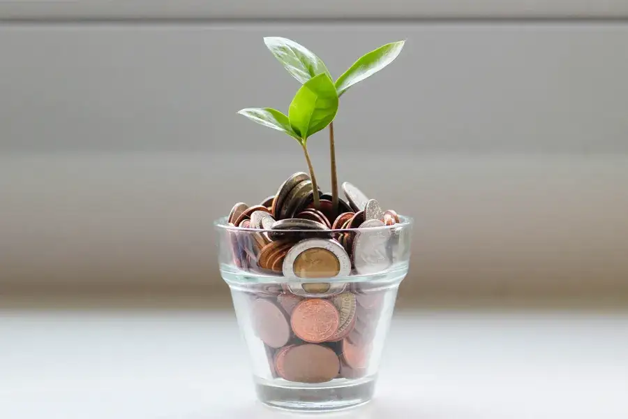 Jak obliczyć wartościowy próg rentowności? Wzór i przykłady krok po kroku