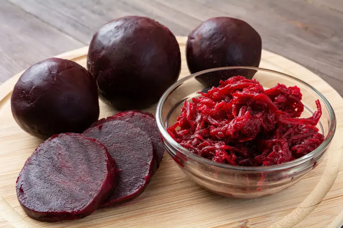 Jak ugotować buraki do sałatki, aby były idealnie miękkie i smaczne