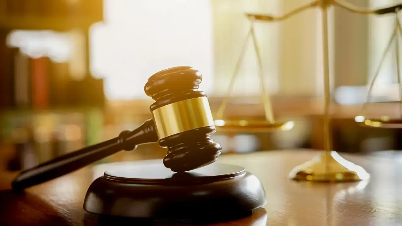 Czy komornik może zabrać 13 emeryturę? Oto co musisz wiedzieć