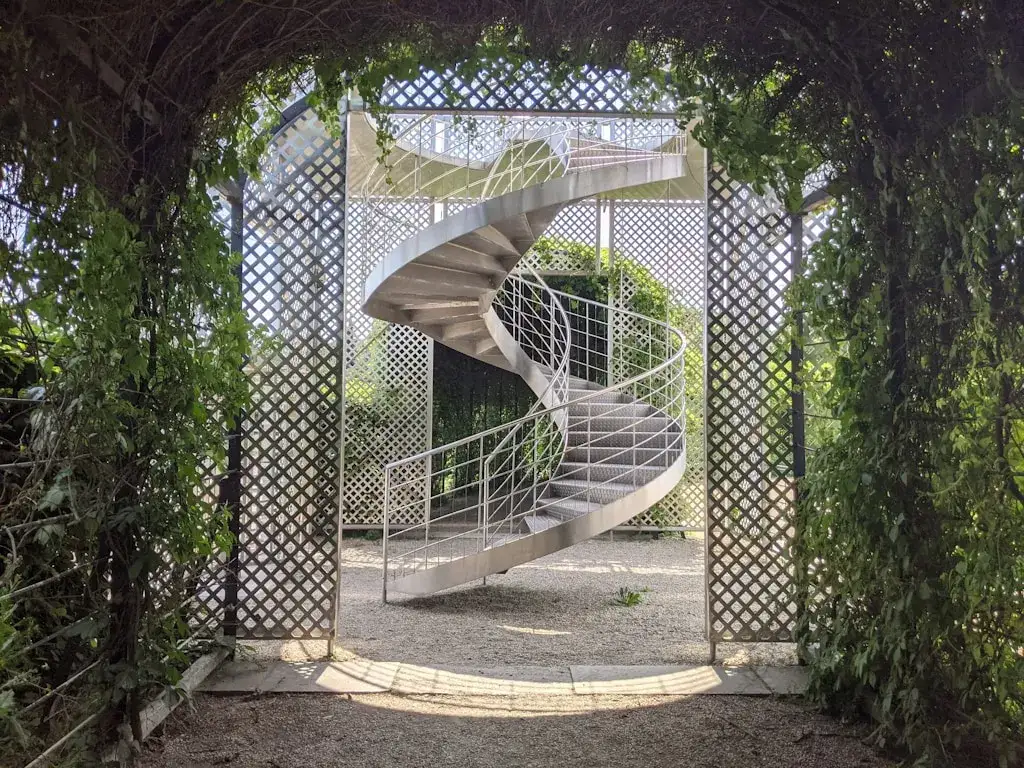 Nitonakrętki i ich rola na placu budowy