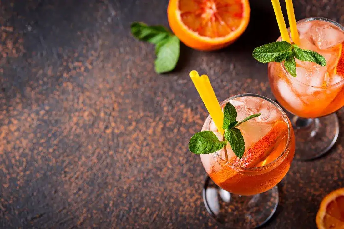 Najlepsze drinki z martini fiero, które zaskoczą Twoich gości