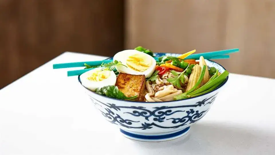 Jak zrobić ramen wegetariański – prosty przepis na zdrowy posiłek