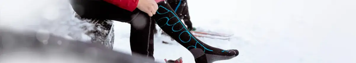 Calcetines para esquiar: elige los mejores para mantener tus pies secos