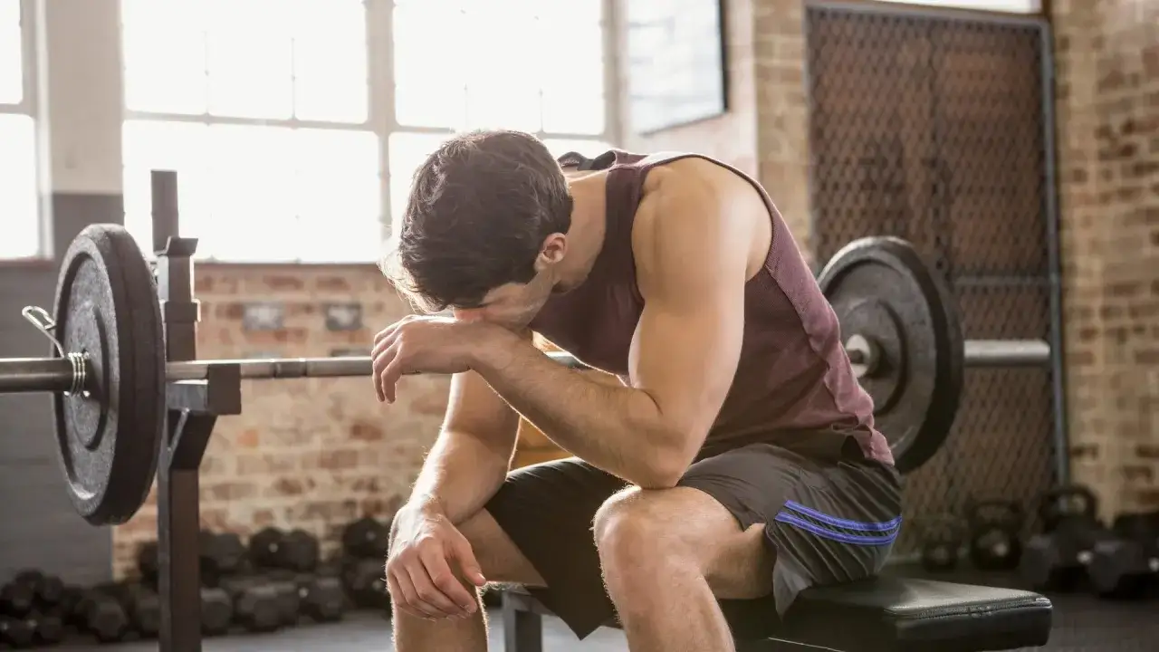 Czy ćwiczyć do upadku mięśniowego? Odkryj ryzyko i korzyści