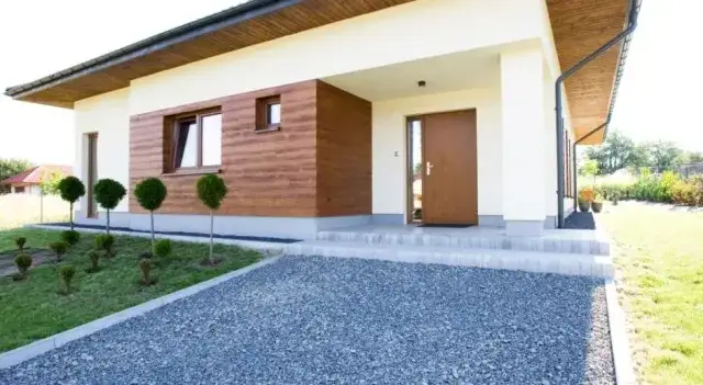 Elewacja gładka czy baranek: wybierz najlepszy styl dla swojego budynku