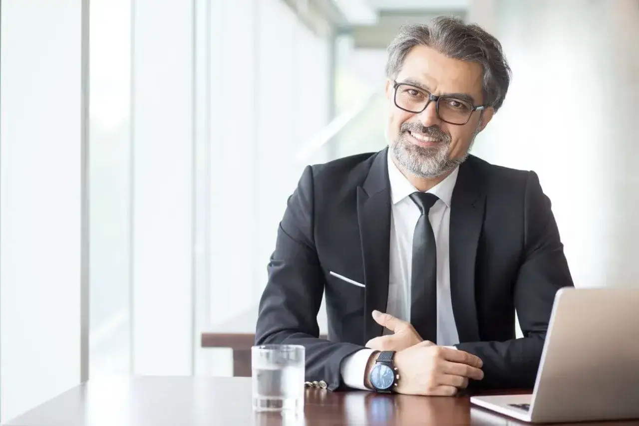 Ile zarabia prawnik w korporacji? Zaskakujące różnice w wynagrodzeniach