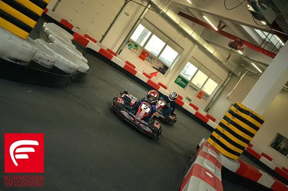 Ile kosztuje tor kartingowy? Poznaj wszystkie składniki ceny