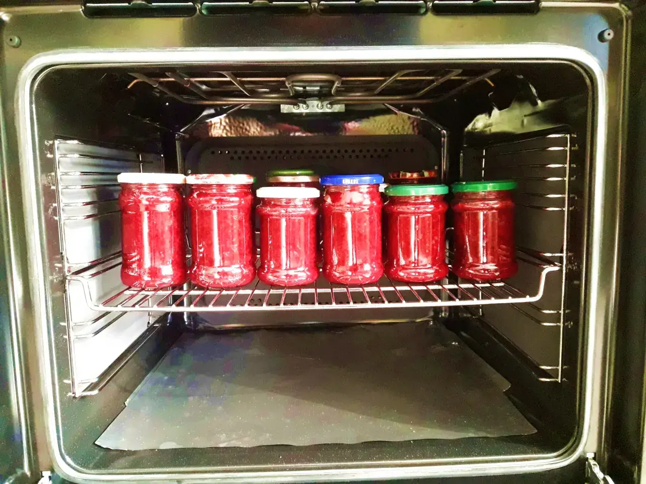 Jak pasteryzować buraki w piekarniku – prosta metoda na długie przechowywanie