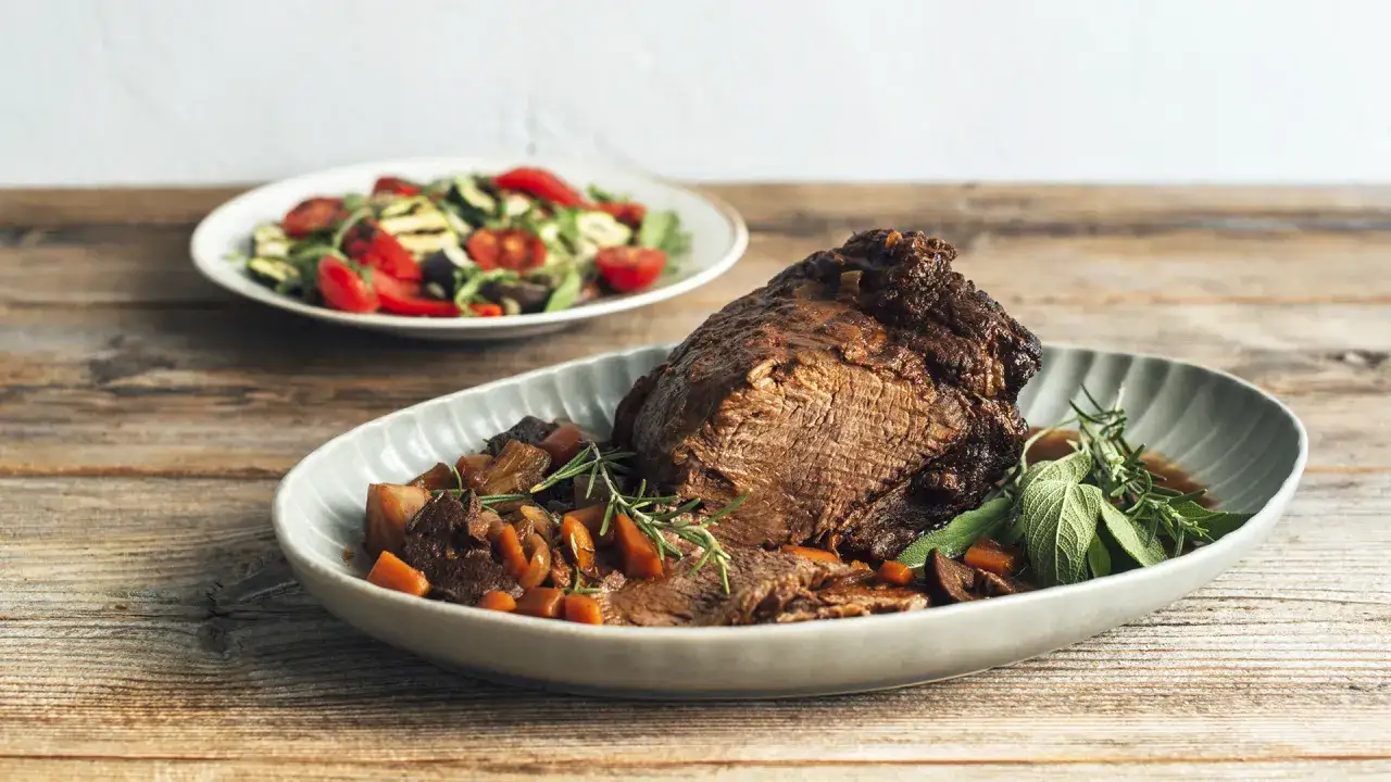 Wołowina po włosku: Przepisy na wyjątkowe dania, które zachwycą