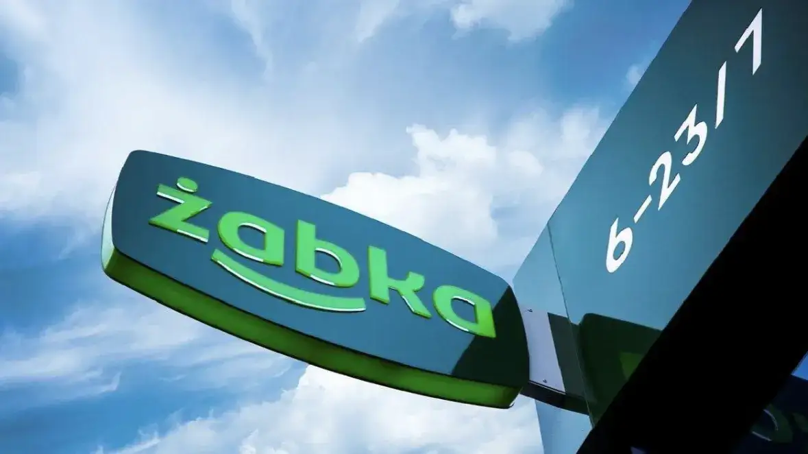 Żabka odsłania kulisy swojego biznesu. Miesięczne wpływy to prawdziwy rekord