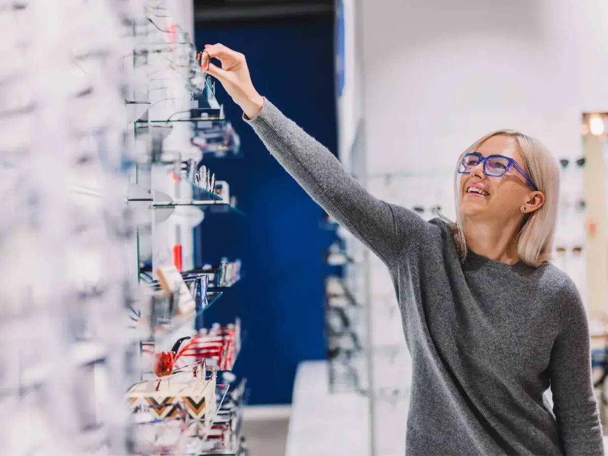 Ile kosztują oprawki do okularów? Sprawdź ceny i uniknij przepłacania!