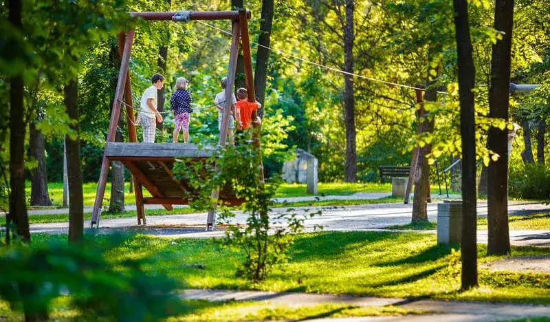 Gdzie na wycieczkę z dzieckiem w Małopolsce? Odkryj najlepsze miejsca