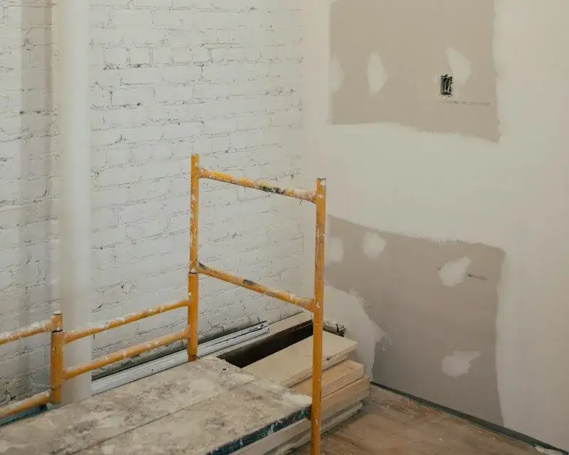 Ile tynku maszynowego na m2? Poznaj realne zużycie i oszczędności