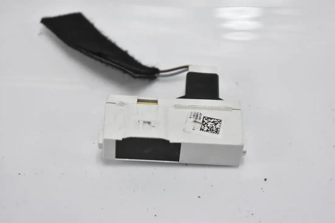 Czujnik pasów bezpieczeństwa – jak działa, jakie ma problemy i jak naprawić