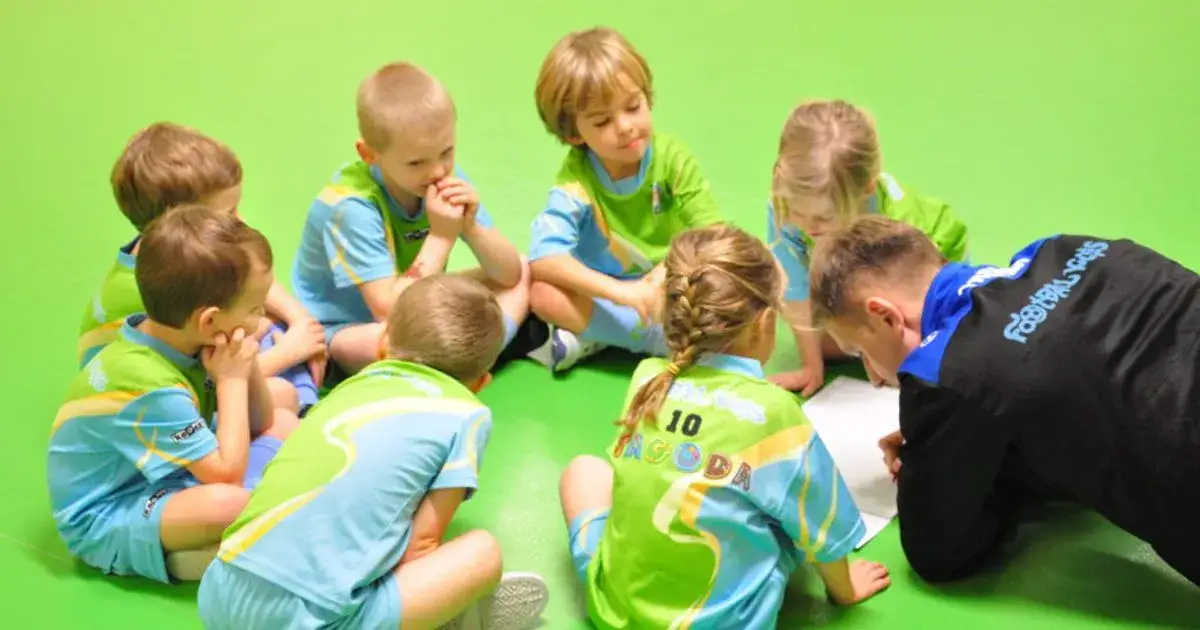 Zajęcia z piłki nożnej dla dzieci - wybierz najlepsze programy w Polsce