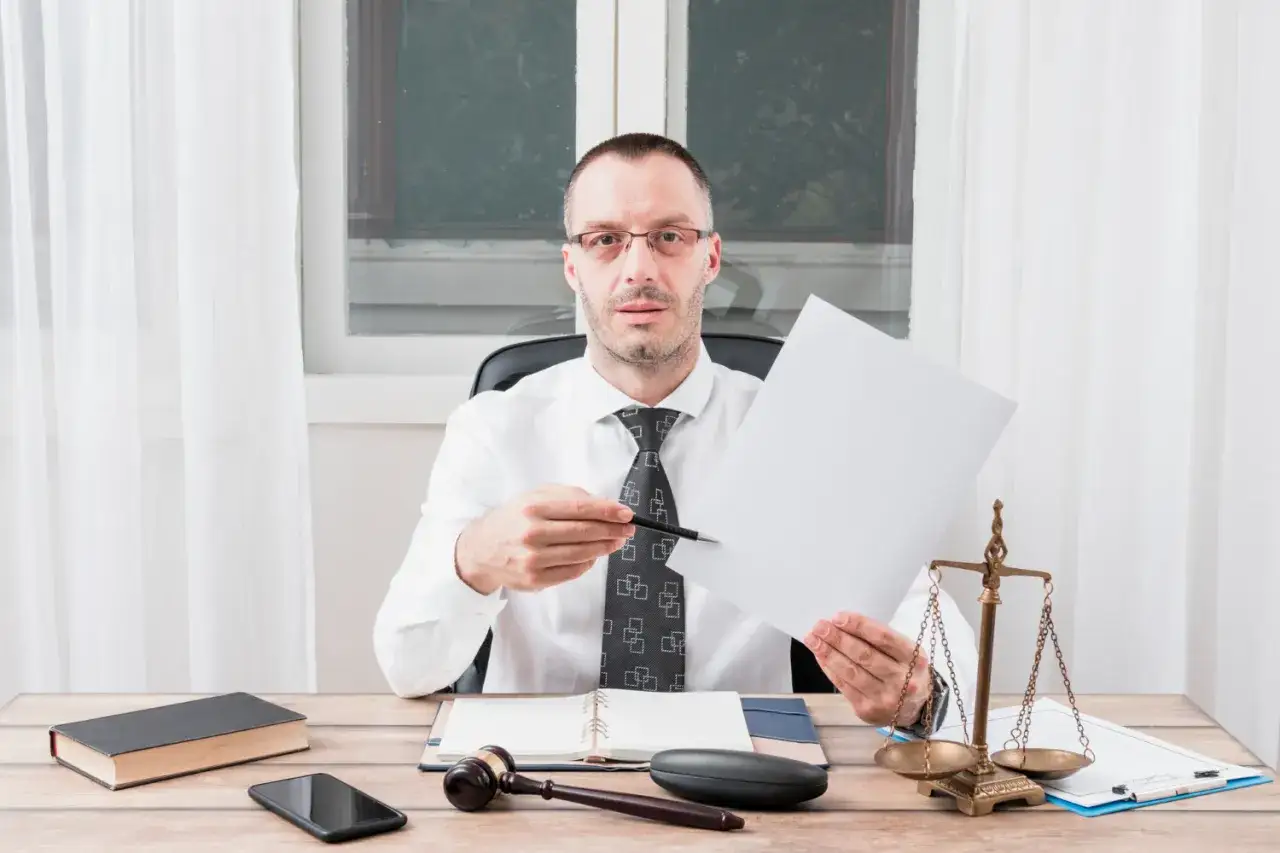 Ile kosztuje wynajęcie adwokata w sprawie spadkowej? Sprawdź stawki i ukryte opłaty