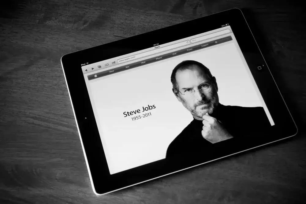 W którym roku zmarł Steve Jobs? Poznaj smutną prawdę o jego śmierci.