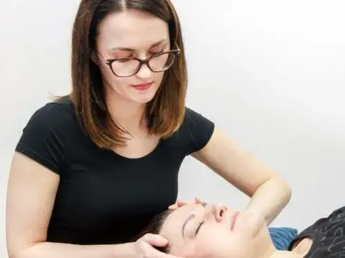 Akupunktura zatoki punkty: Jak skutecznie złagodzić ból zatok