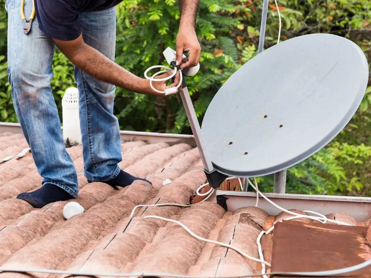Jak podłączyć 2 telewizory do jednej anteny bez zakłóceń i problemów