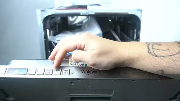 Jak włączyć zmywarkę Whirlpool - proste kroki, które musisz znać