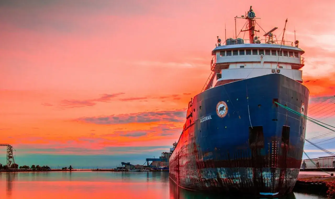 Jak znaleźć statek na morzu - skuteczne metody i narzędzia śledzenia
