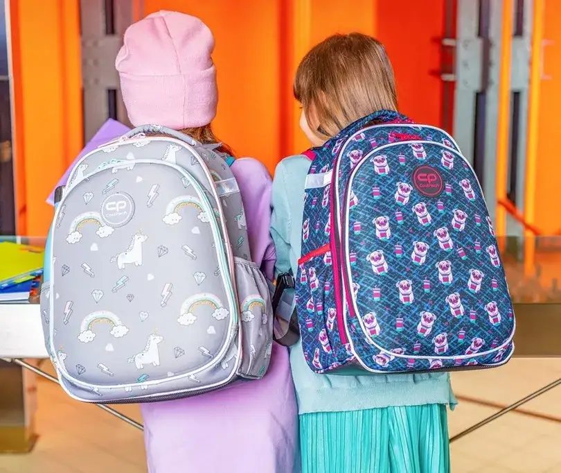 Jaki tornister dla pierwszaka? Wybierz mądrze dla zdrowego kręgosłupa