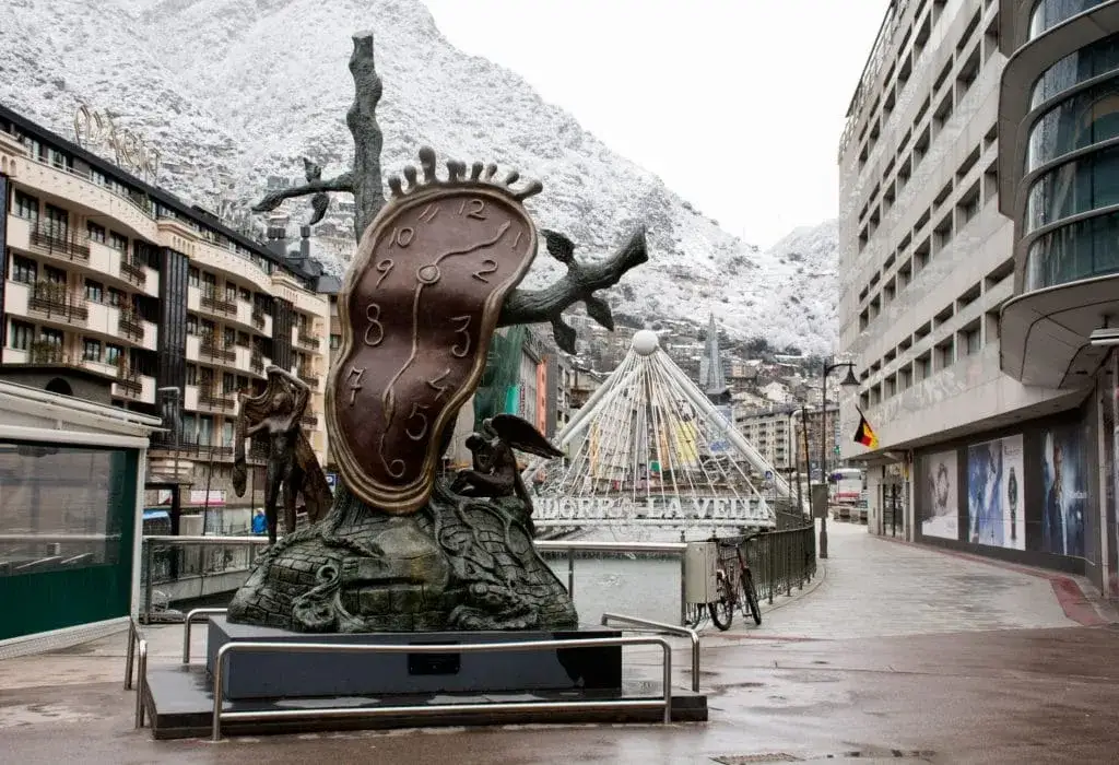 Andora co warto kupić: 10 produktów, które zaoszczędzą Twój budżet