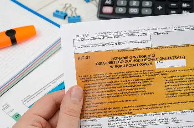 Czy ulga na leki jest od kwoty netto czy brutto? Sprawdź, jak ją obliczyć!