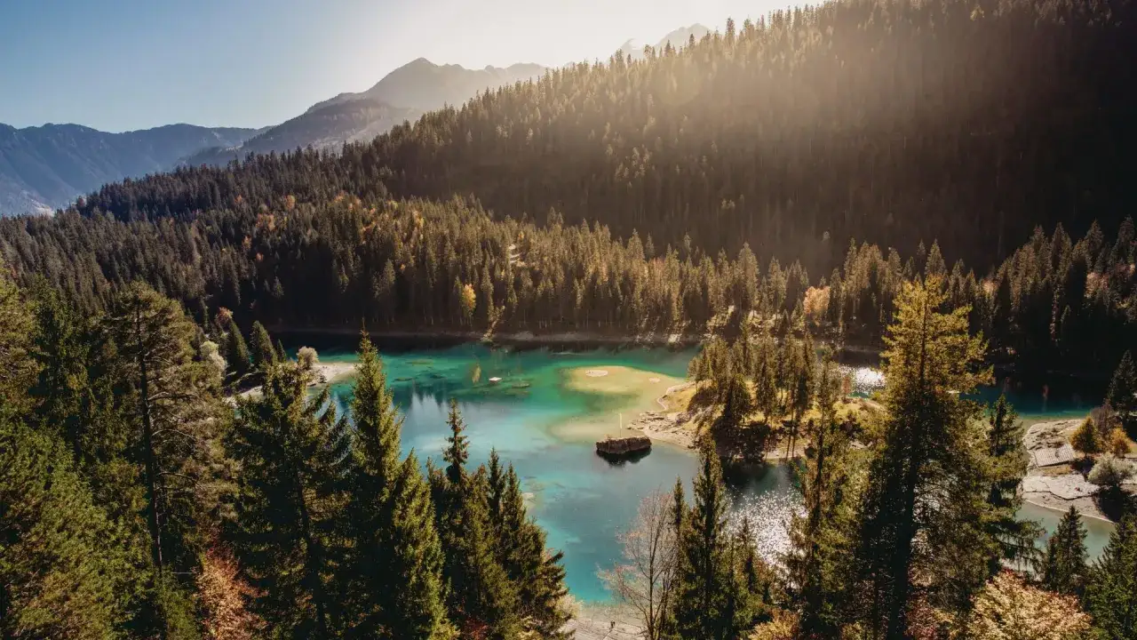 Schweizer Seen: Die schönsten Reiseziele & Tipps für 2025