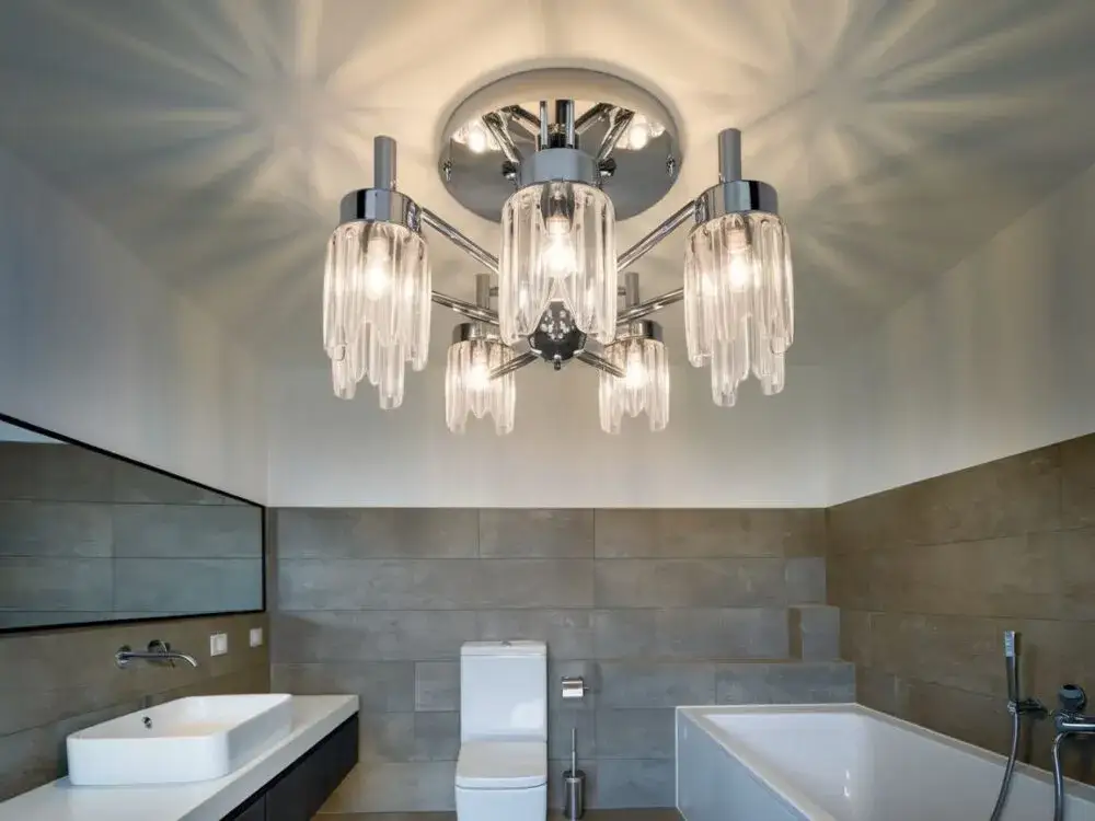 Jak wybrać idealny żyrandol do łazienki, aby uniknąć błędów?