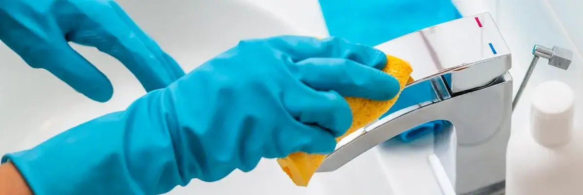 Jak wyczyścić kran z kamienia - skuteczne metody i porady