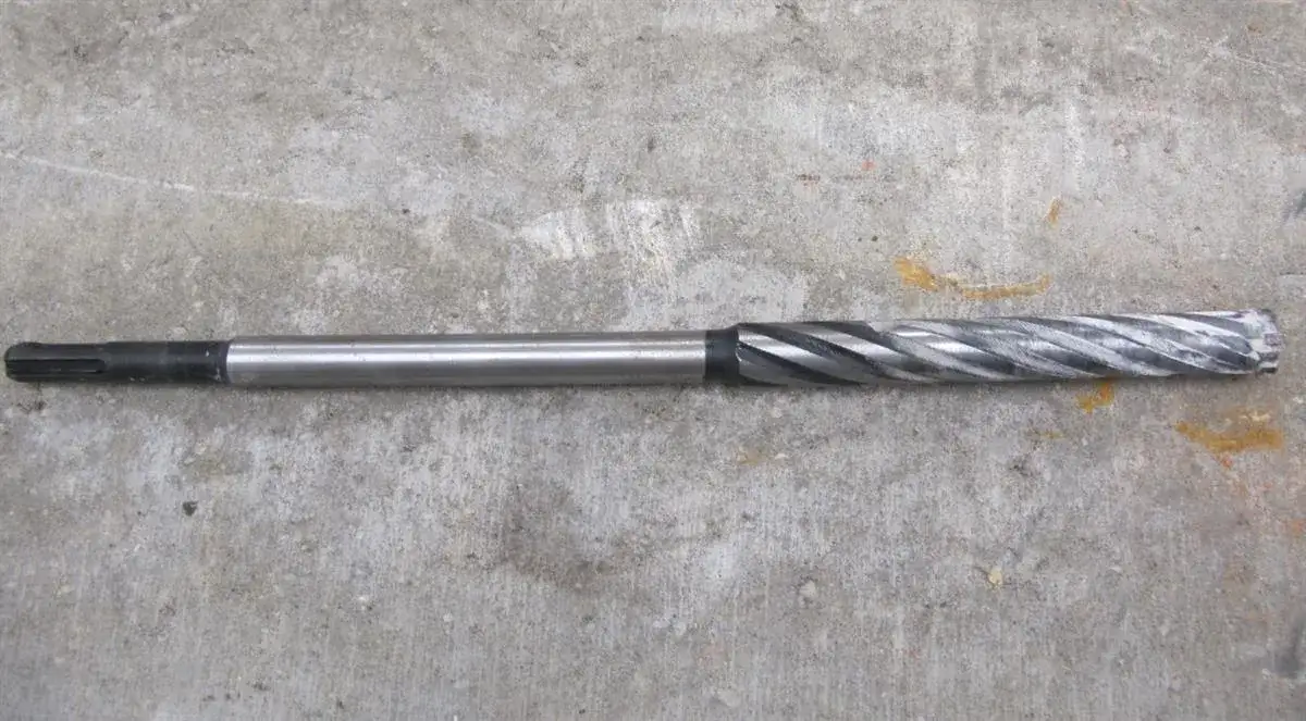 Jakie wiertło do betonu wybrać, aby uniknąć frustracji przy wierceniu?