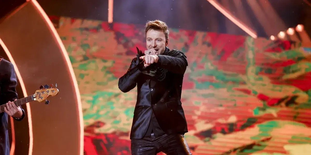 Koncert Feel: Ile naprawdę kosztuje? Analiza cen i ukrytych opłat.