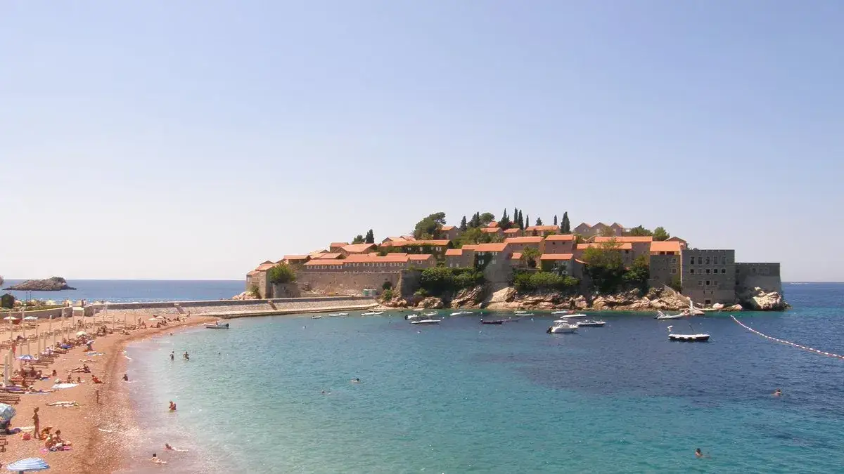 Czarnogóra nad jakim morzem? Odkryj piękno Morza Adriatyckiego