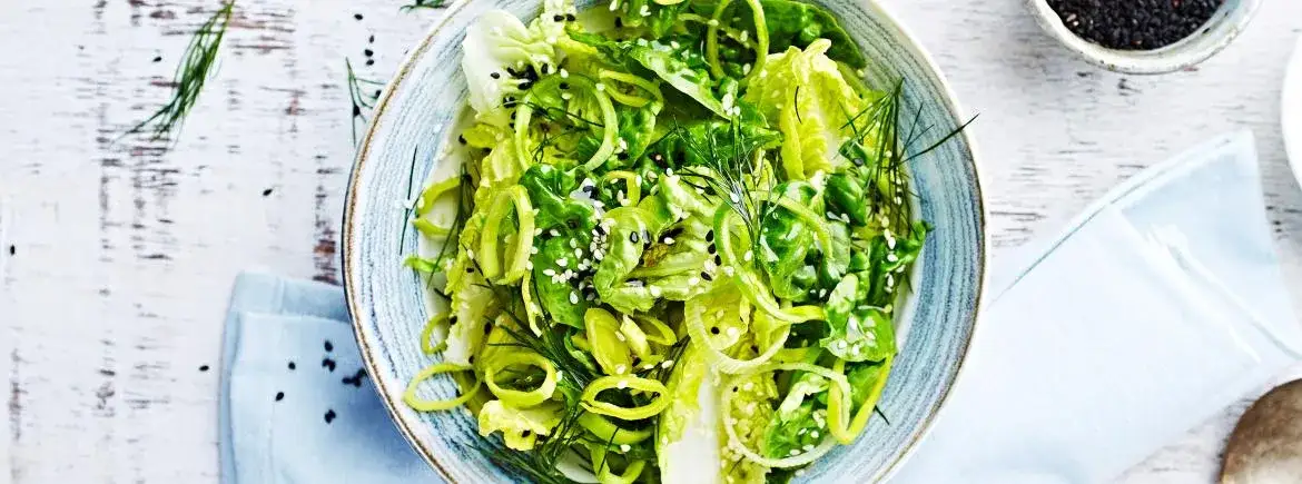 Jak zmiękczyć pora do sałatki - proste sposoby na idealną teksturę