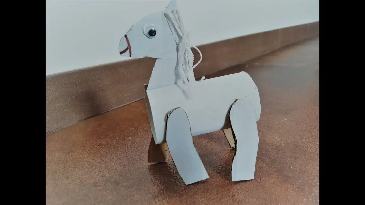 Jak zrobić konia na patyku - łatwe kroki do stworzenia zabawki dla dzieci