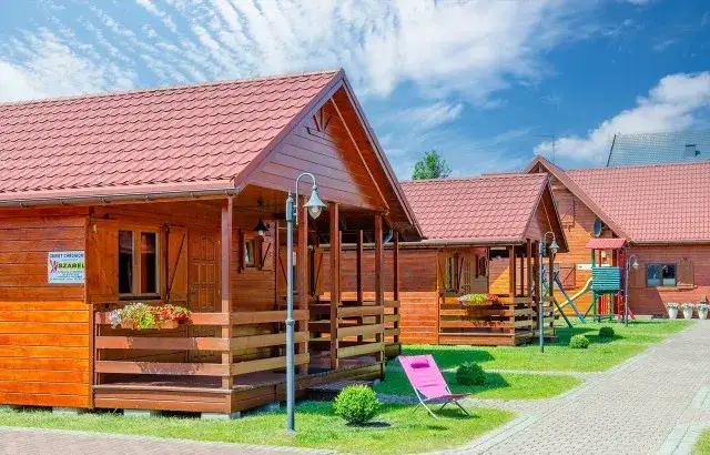 Nocleg nad morzem: Ile kosztuje i jak znaleźć najlepszą ofertę?