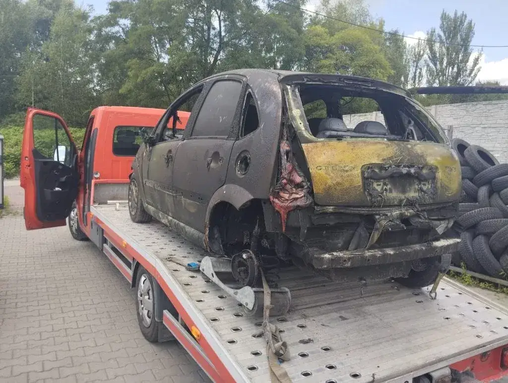 Recykling auto kasacja - jak legalnie pozbyć się starego pojazdu?