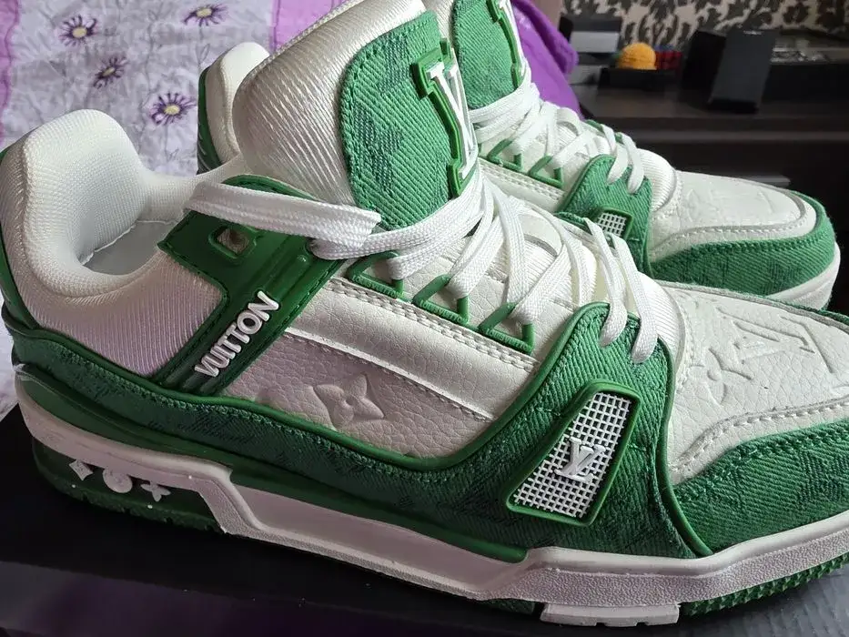 Ile kosztują buty Louis Vuitton? Ceny, które mogą cię zaskoczyć