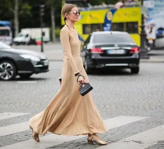 Buty do długiej sukni: Jak wybrać idealne na każdą okazję?