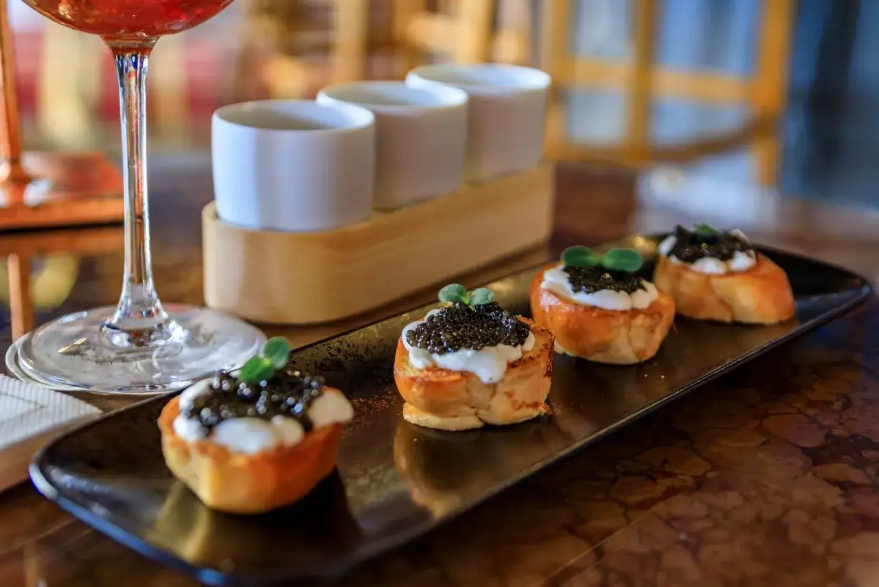 Gdzie zjeść w Nicei? Najlepsze miejsca na pyszne jedzenie