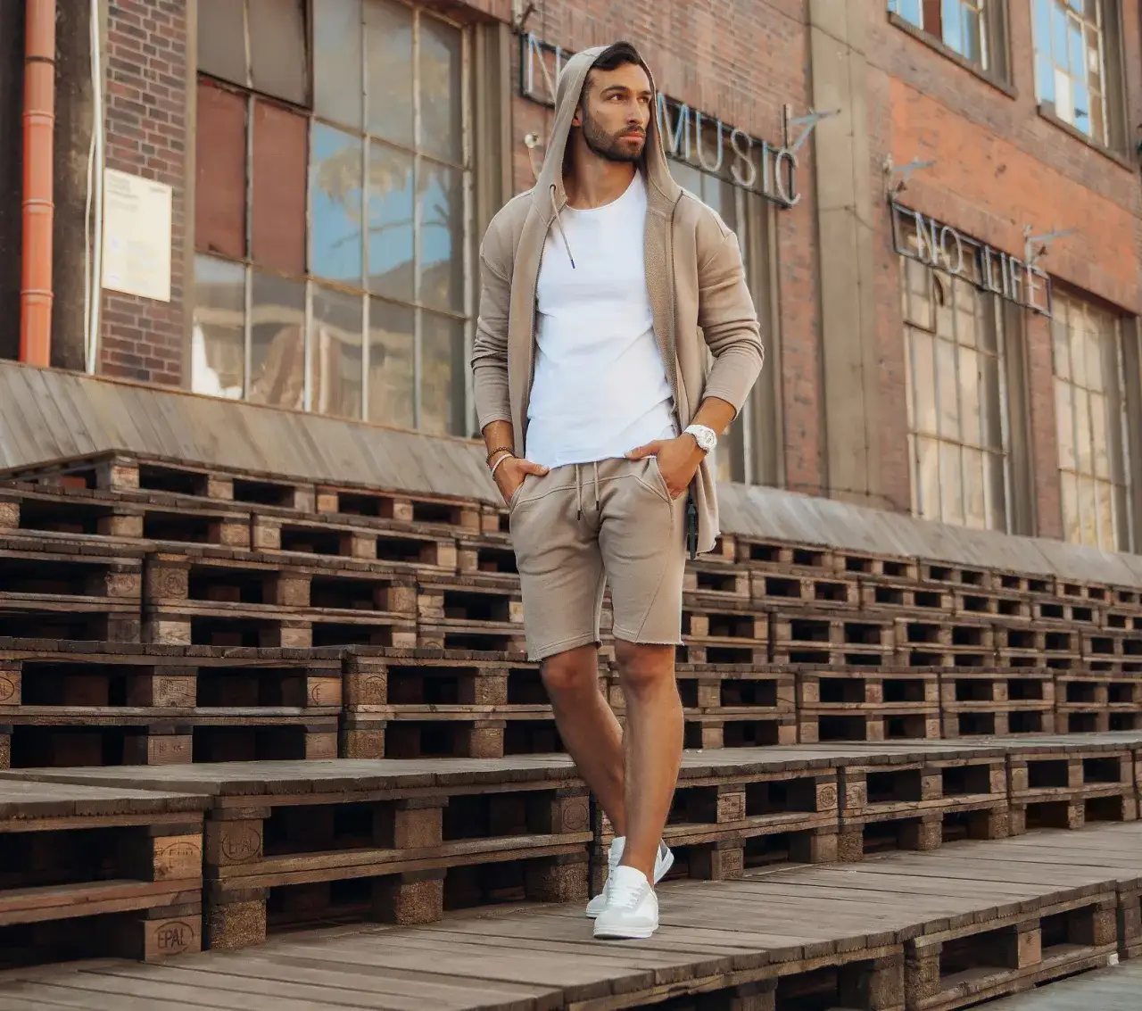 Męskie stylizacje casual: Od biura po randkę gotowe zestawy