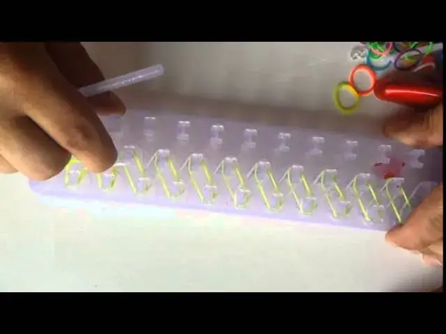 Jak zrobić bransoletkę z gumek - prosta instrukcja dla każdego