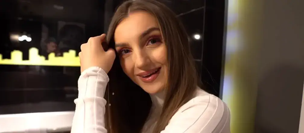 Z kim jest Kartonii? Szczere szczegóły o jej związku z Mortalcio