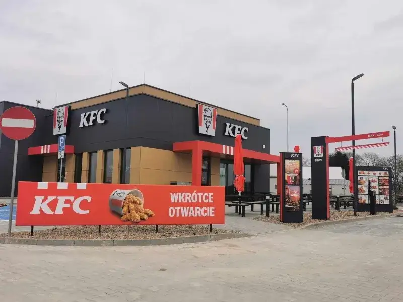 Czy w Kołobrzegu jest KFC? Sprawdź, gdzie zjeść pyszne jedzenie