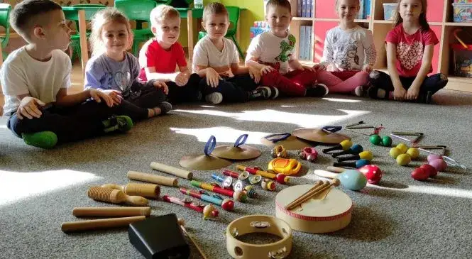 Zajęcia z rytmiki w przedszkolu: Klucz do rozwoju Twojego dziecka