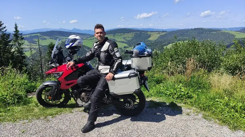 Trasa motocyklowa dookoła Tatr: piękne widoki i bezpieczne podróże