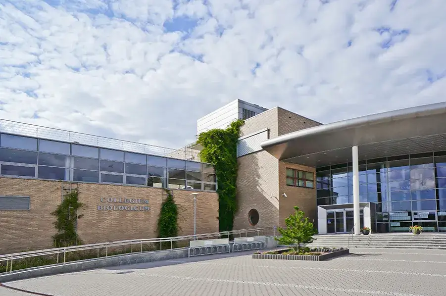 Uniwersytet im. Adama Mickiewicza w Poznaniu - lokalizacja i oferta edukacyjna