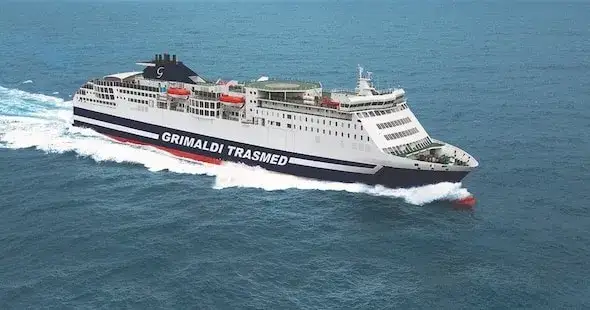 Ile kosztuje prom z Majorki na Minorkę? Sprawdź ceny i porady